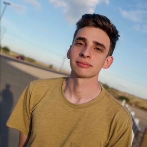 Meet your Posher, Christopher